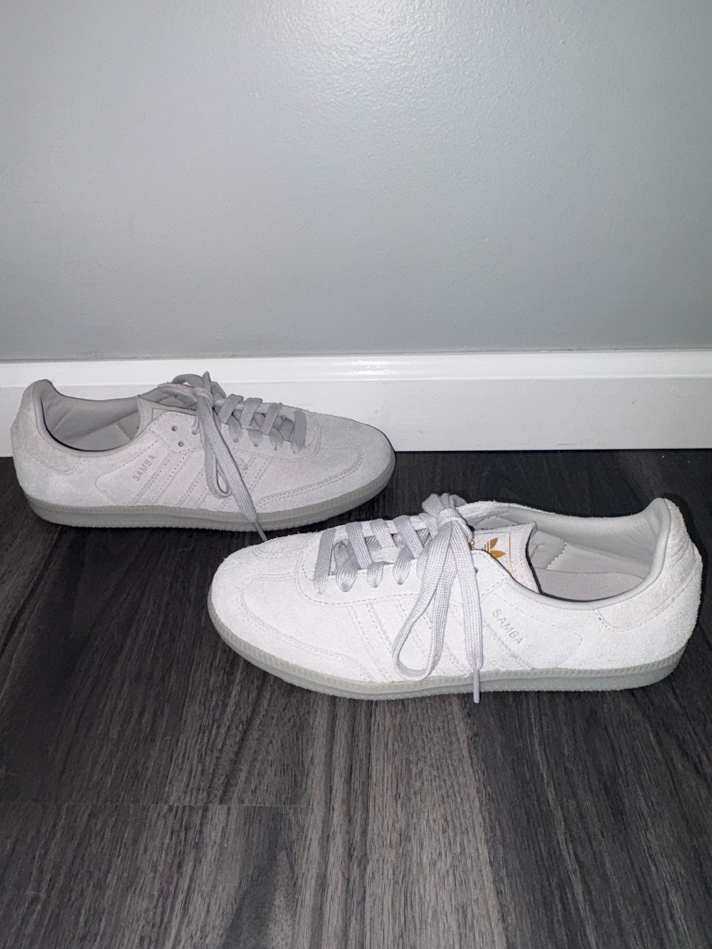 Adidas Samba OG Grey Two/Crystal White/Gold Metallic Men’s Size 7.5 Women’s 9